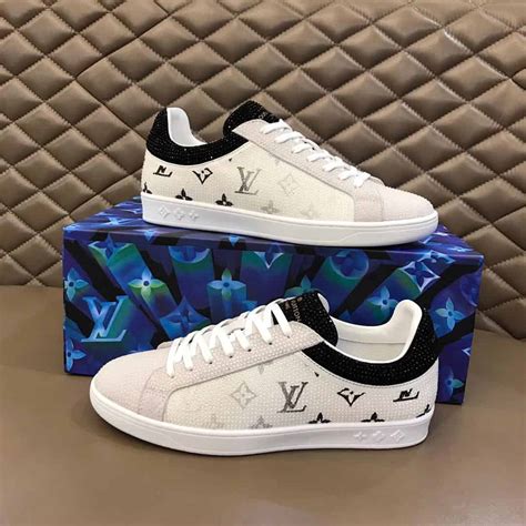 louis vuitton mens sneakers 2017|louis vuitton men's sneakers official store.